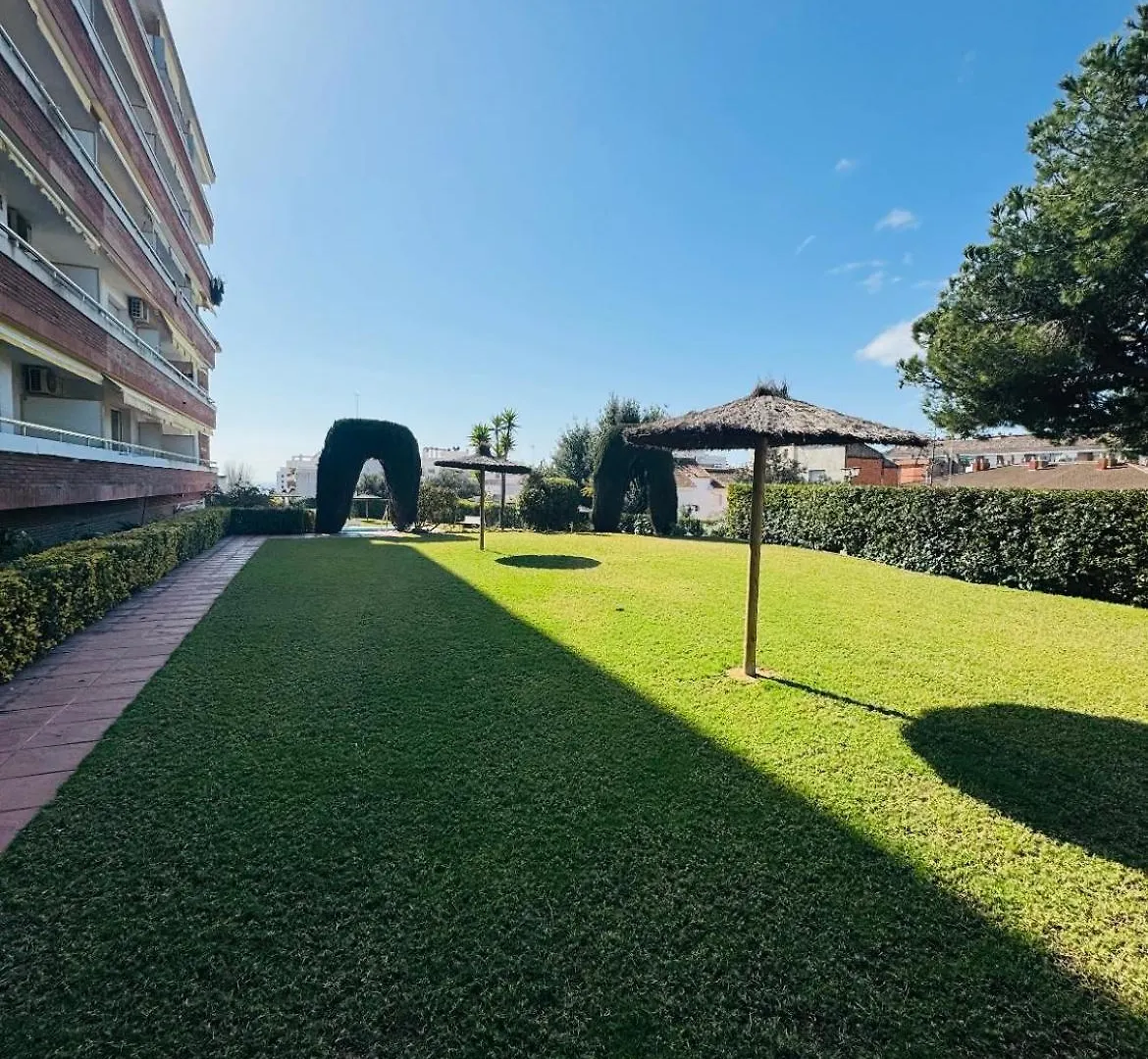 Simpatico Piso Con 2 Piscinas Y Vistas Al Mar Apartment Lloret de Mar Spain