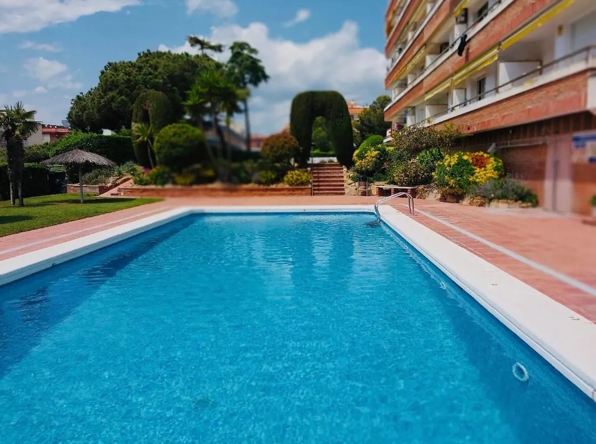 Simpatico Piso Con 2 Piscinas Y Vistas Al Mar Apartment Lloret de Mar Spain